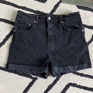 H&M &Denim Black Ultra High Rise Cuffed Denim Mom Shorts